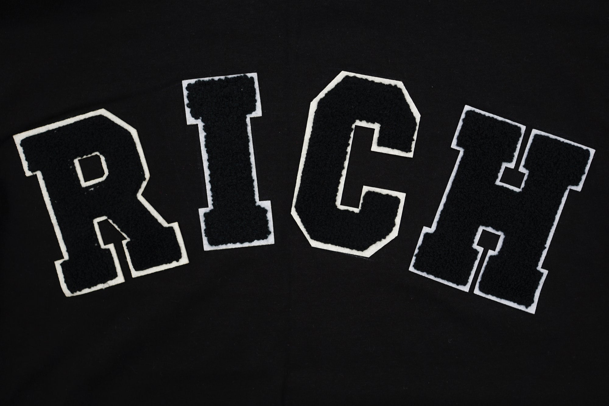 Black &#39;RICH&#39; Patch Tee
